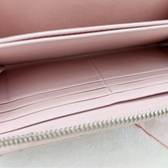 Dior Patent Wallet - Picture 9 of 14